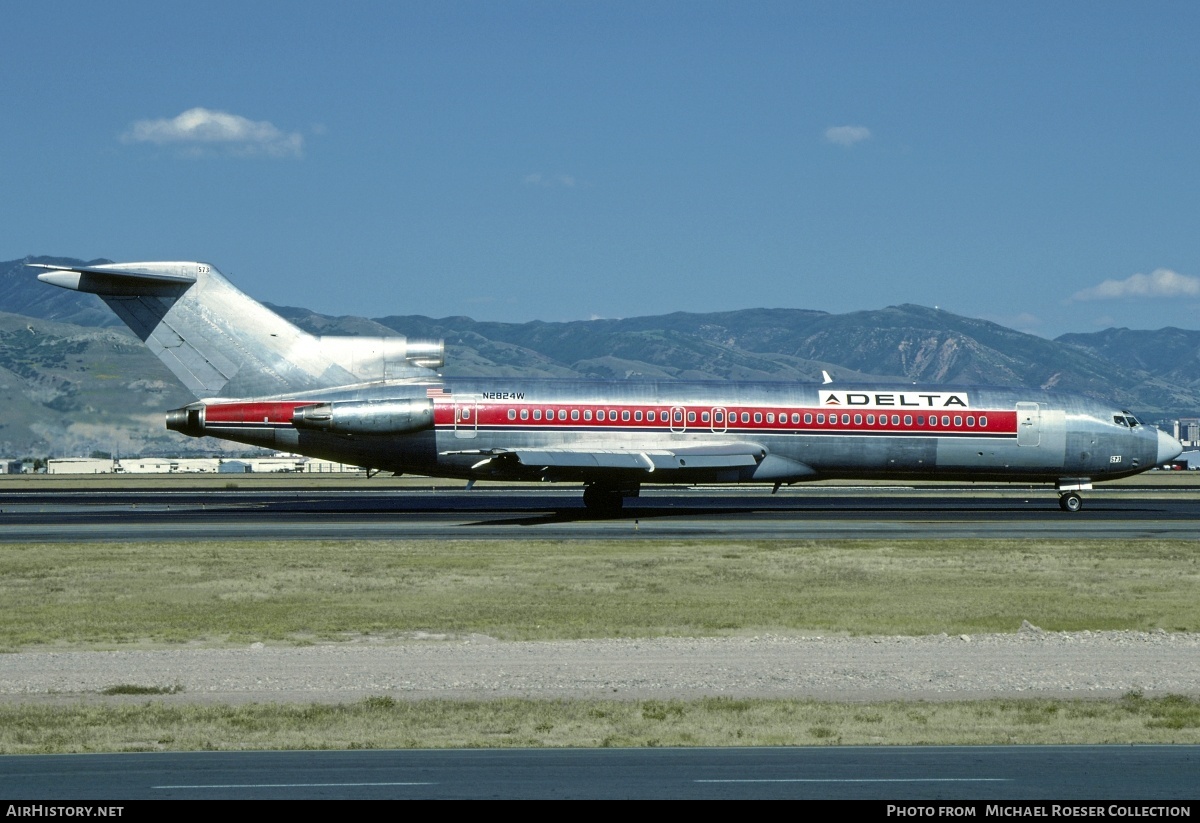 Aircraft Photo of N2824W | Boeing 727-247/Adv | Delta Air Lines | AirHistory.net #701728