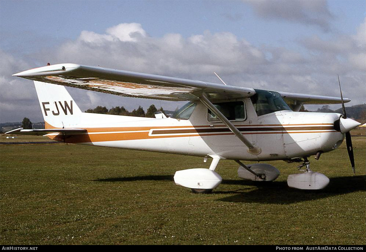 Aircraft Photo of ZK-FJW / FJW | Cessna 152 | AirHistory.net #701757