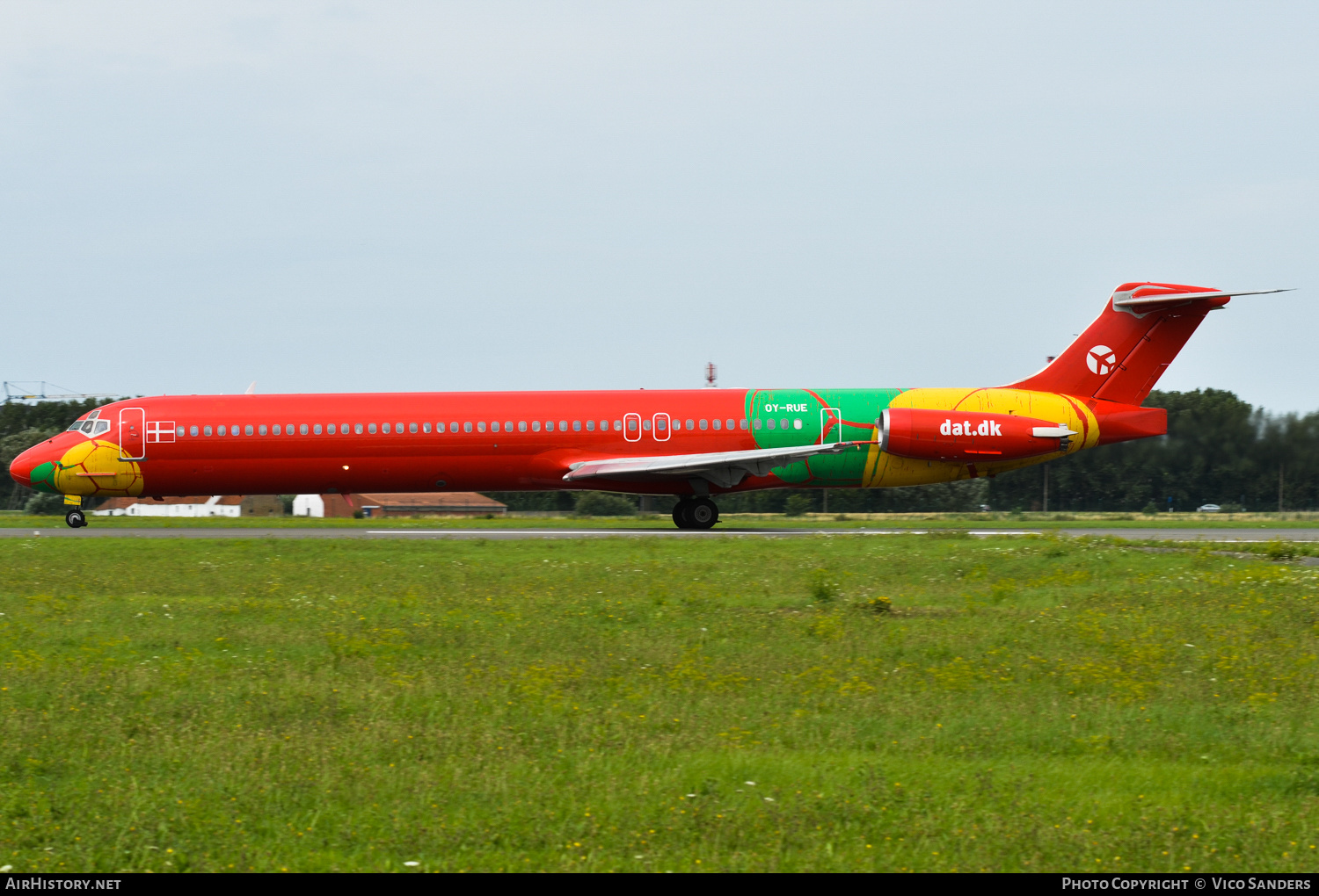 Aircraft Photo of OY-RUE | McDonnell Douglas MD-83 (DC-9-83) | Danish Air Transport - DAT | AirHistory.net #701769