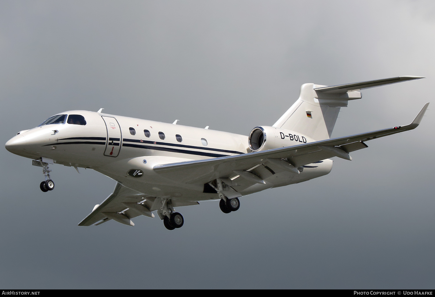 Aircraft Photo of D-BOLD | Embraer EMB-545 Legacy 450 | AirHistory.net #701790