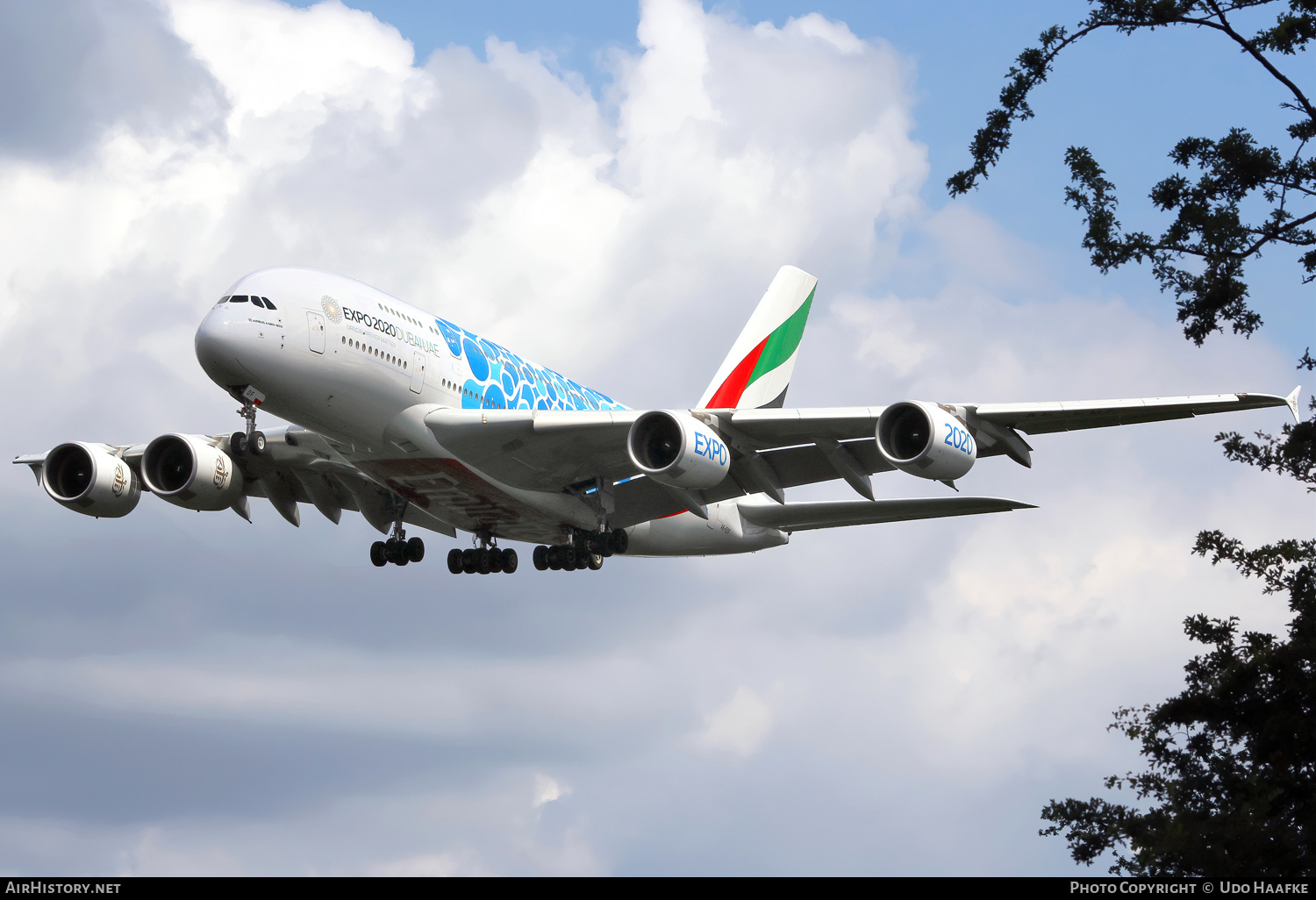 Aircraft Photo of A6-EOF | Airbus A380-800 | Emirates | AirHistory.net #701856