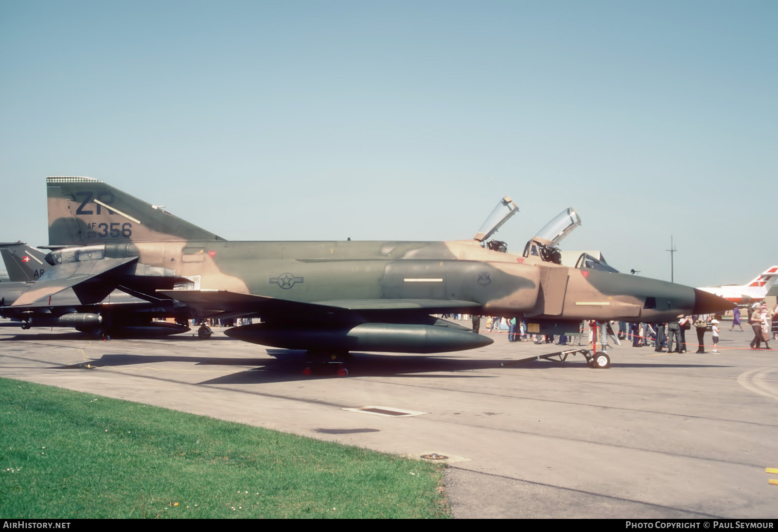 Aircraft Photo of 69-0356 / AF69-356 | McDonnell Douglas RF-4C Phantom II | USA - Air Force | AirHistory.net #701889