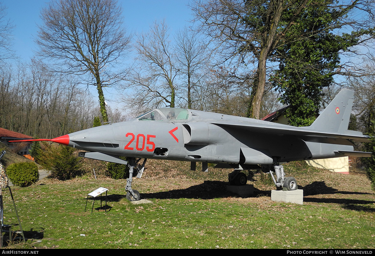 Aircraft Photo of 205 | Craiova IAR-93MB Vultur | Romania - Air Force | AirHistory.net #701916