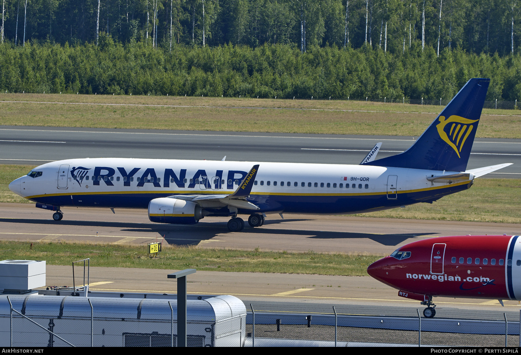 Aircraft Photo of 9H-QDR | Boeing 737-8AS | Ryanair | AirHistory.net #701936
