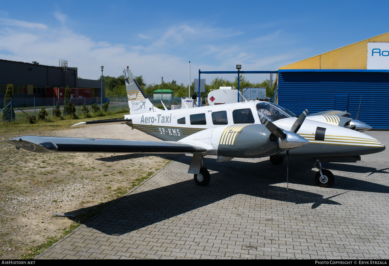 Aircraft Photo of SP-KMS | Piper PA-34-200T Seneca II | Royal-Star Aero | AirHistory.net #702067