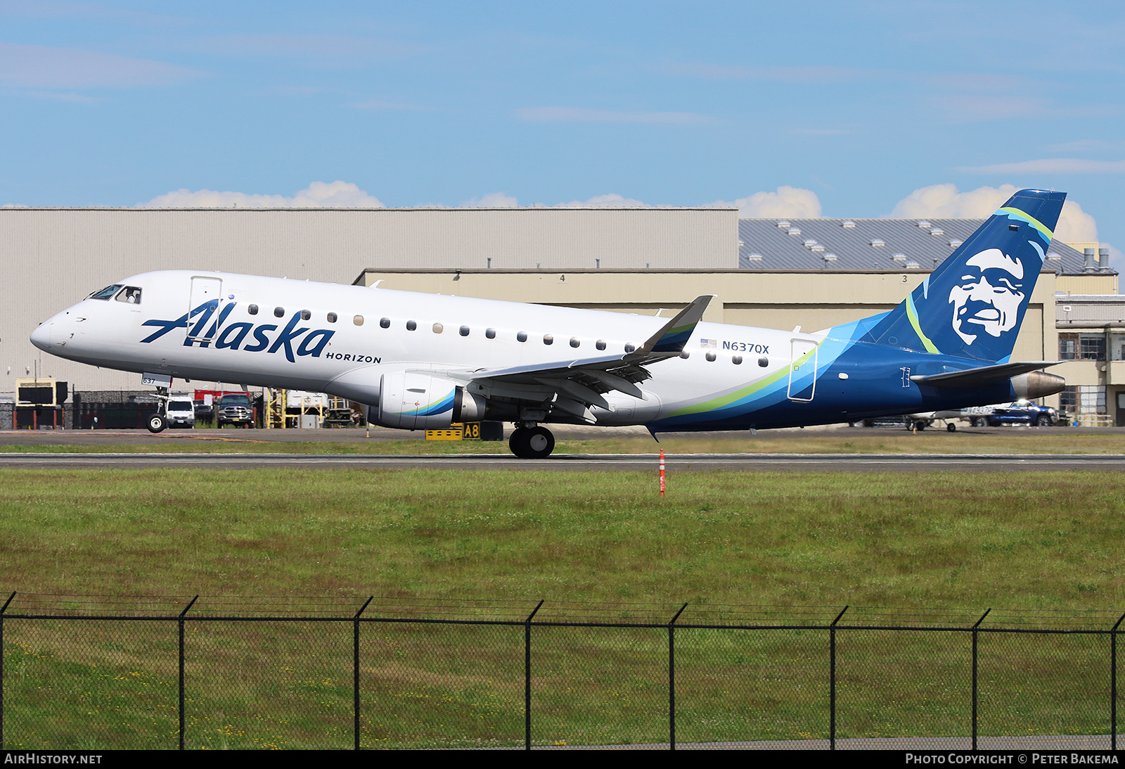 Aircraft Photo of N637QX | Embraer 175LR (ERJ-170-200LR) | Alaska Airlines | AirHistory.net #702141