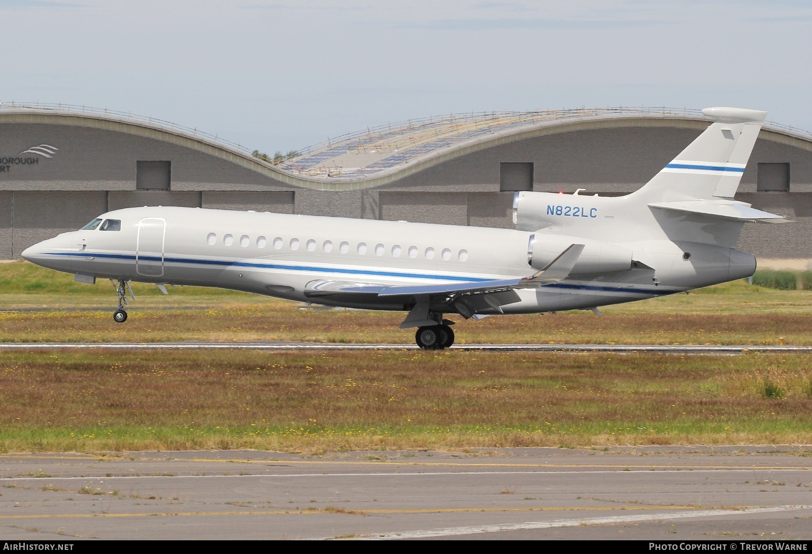 Aircraft Photo of N822LC | Dassault Falcon 8X | AirHistory.net #702272