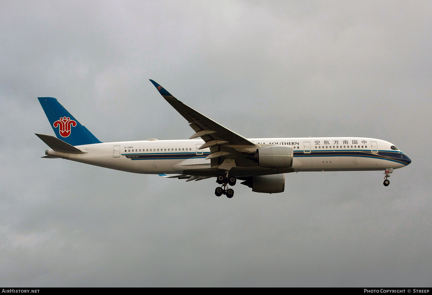 Aircraft Photo of B-32EE | Airbus A350-941 | China Southern Airlines | AirHistory.net #702342