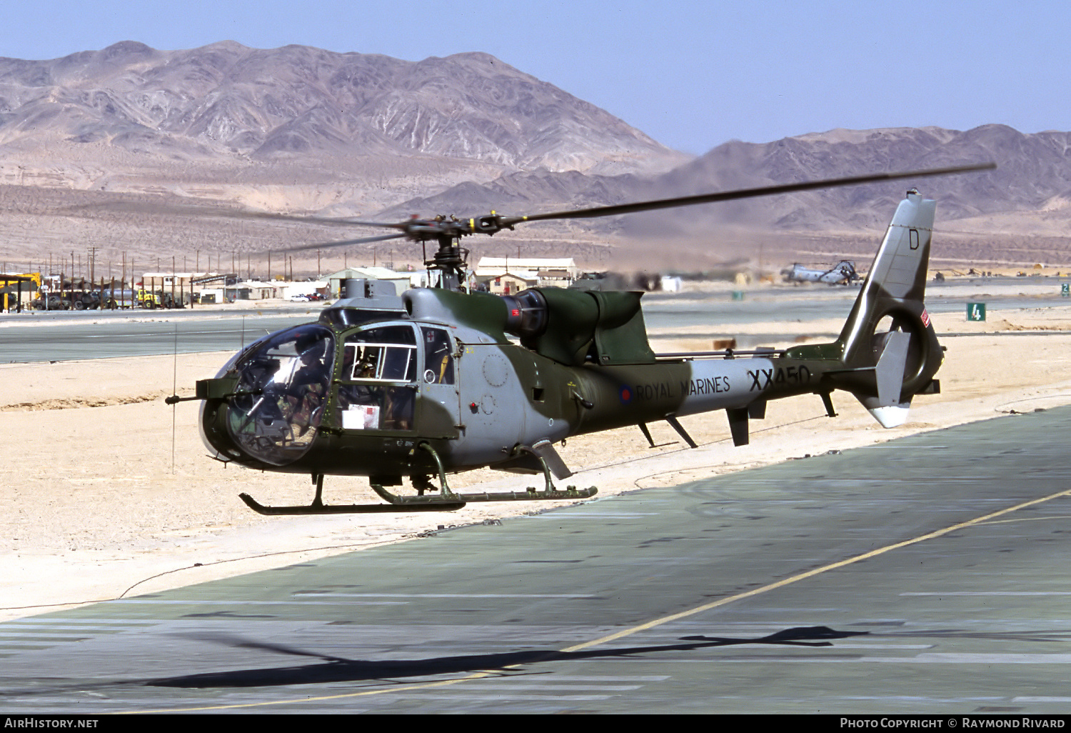 Aircraft Photo of XX450 | Aerospatiale SA-341B Gazelle AH1 | UK - Marines | AirHistory.net #702513