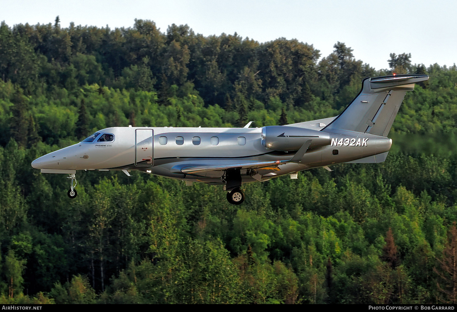 Aircraft Photo of N432AK | Embraer EMB-505 Phenom 300E | AirHistory.net #702777