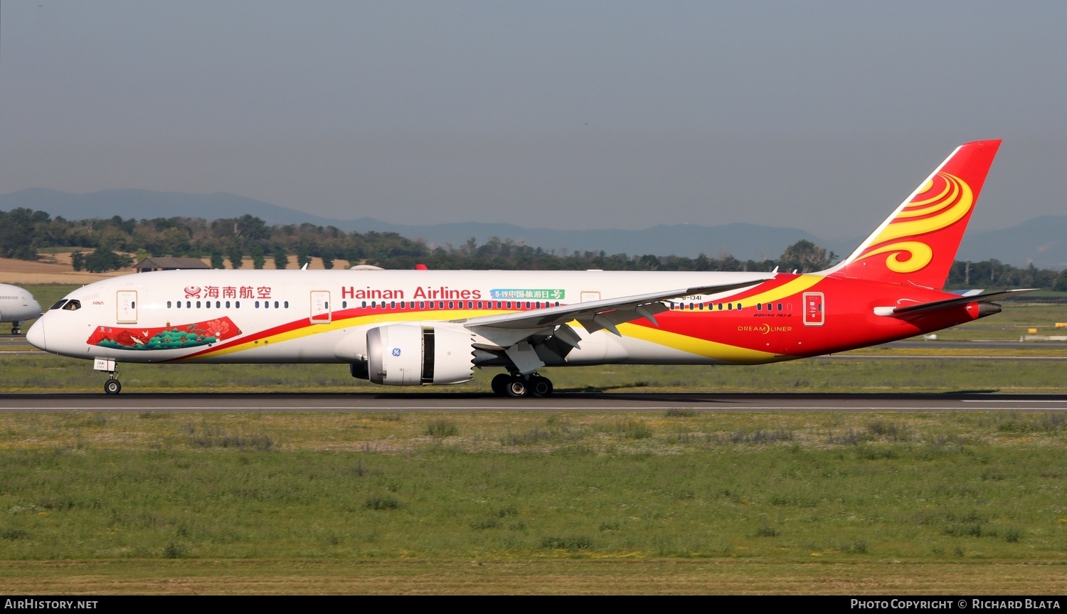 Aircraft Photo of B-1341 | Boeing 787-9 Dreamliner | Hainan Airlines | AirHistory.net #702805