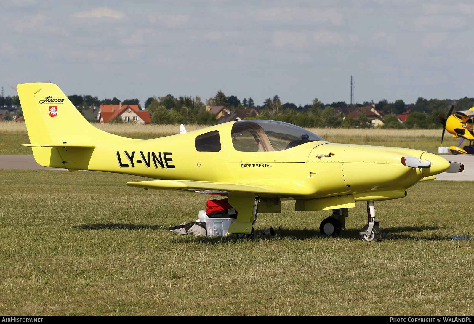Aircraft Photo of LY-VNE | Lancair Lancair 320 | AirHistory.net #702831