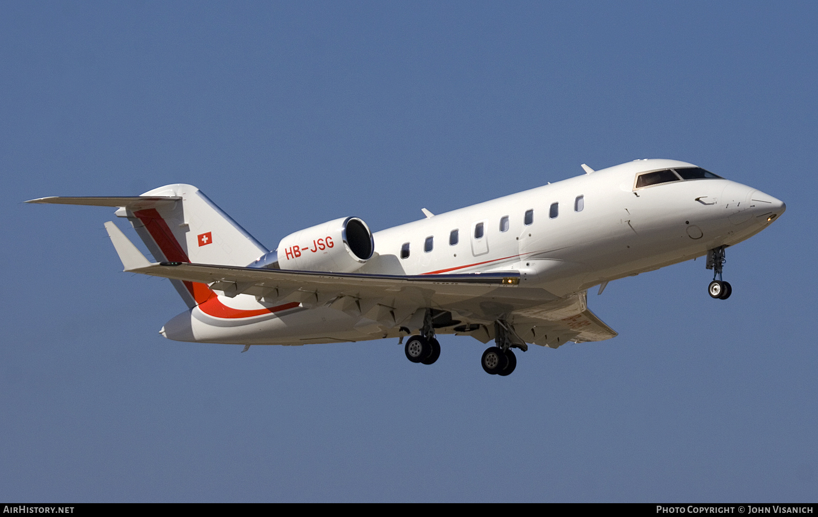 Aircraft Photo of HB-JSG | Bombardier Challenger 605 (CL-600-2B16) | AirHistory.net #702929