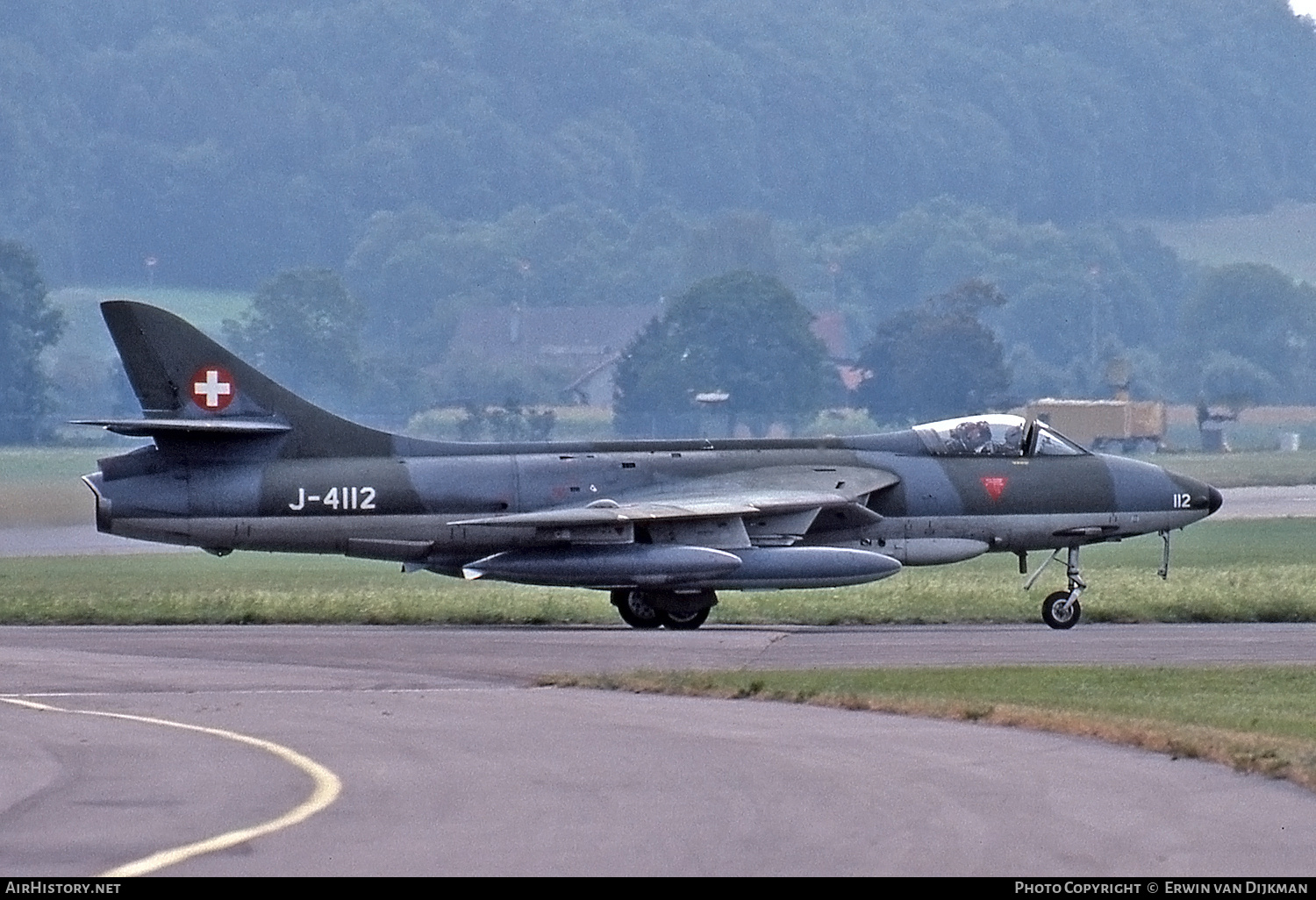Aircraft Photo of J-4112 | Hawker Hunter F58A | Switzerland - Air Force | AirHistory.net #703088