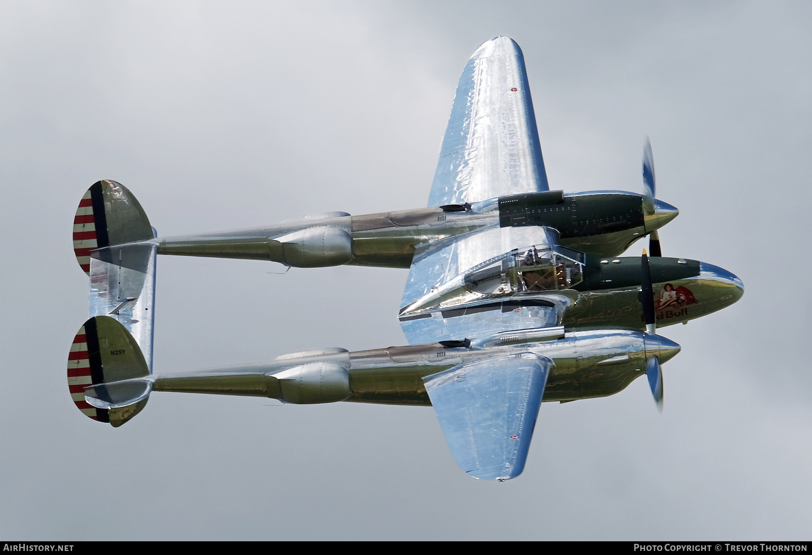 Aircraft Photo of N25Y | Lockheed P-38L Lightning | Red Bull | AirHistory.net #703172