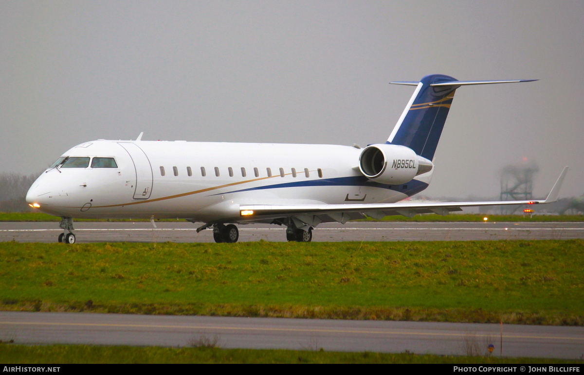 Aircraft Photo of N895CL | Bombardier Challenger 850 (CRJ-200SE/CL-600-2B19) | AirHistory.net #703207