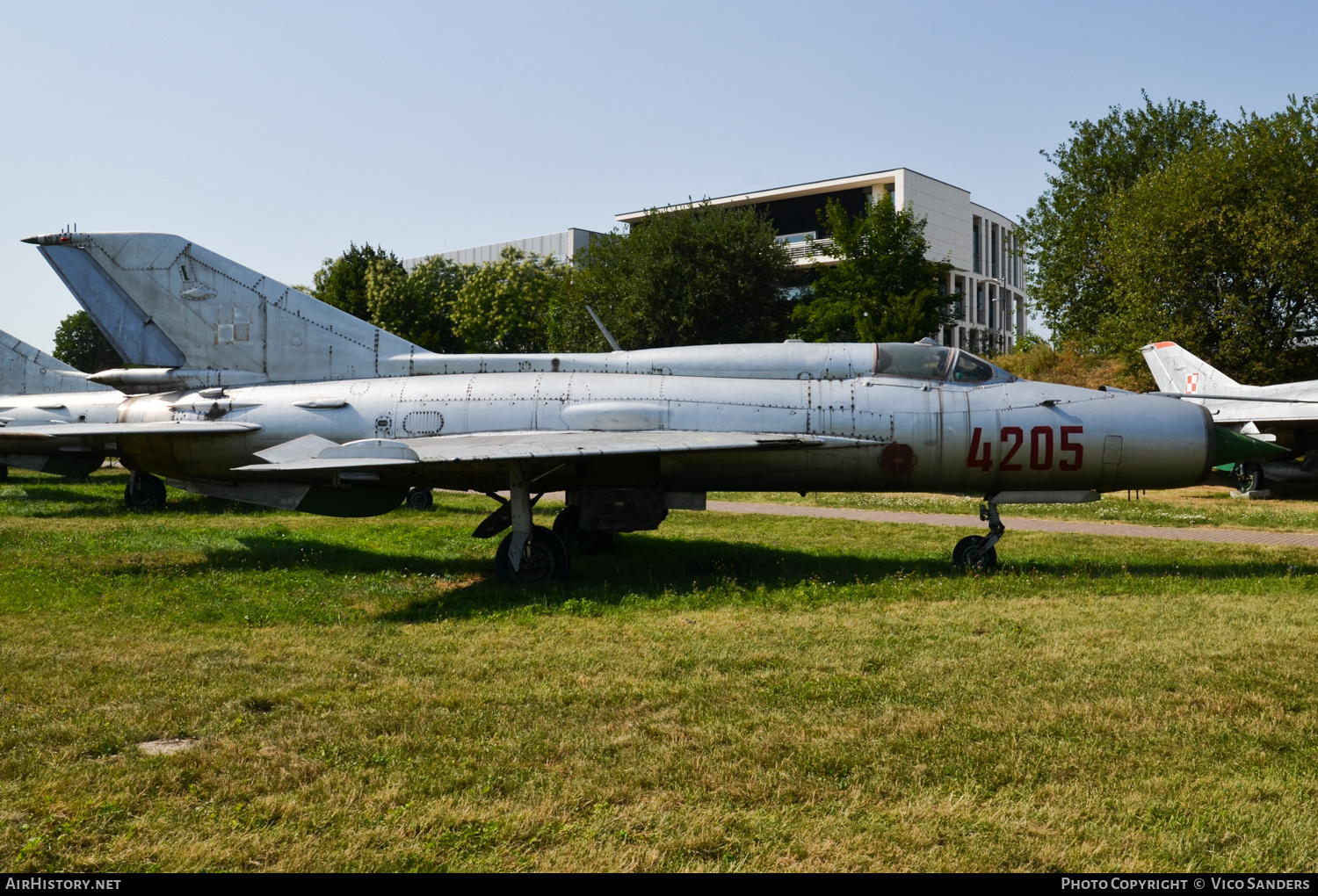 Aircraft Photo of 4205 | Mikoyan-Gurevich MiG-21PFM | Poland - Air Force | AirHistory.net #703299