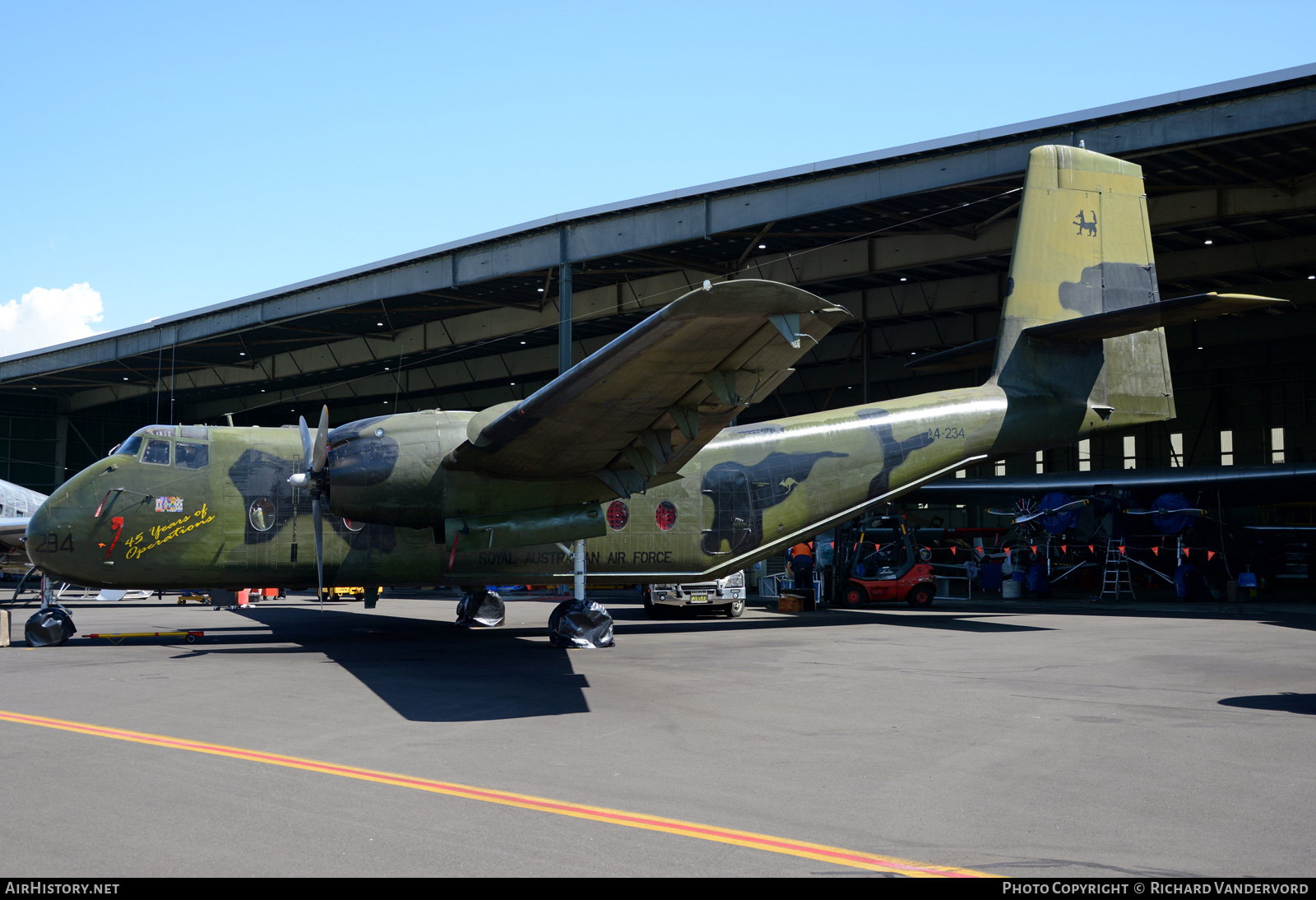 Aircraft Photo of VH-VBB / A4-234 | De Havilland Canada DHC-4A Caribou | Australia - Air Force | AirHistory.net #703328