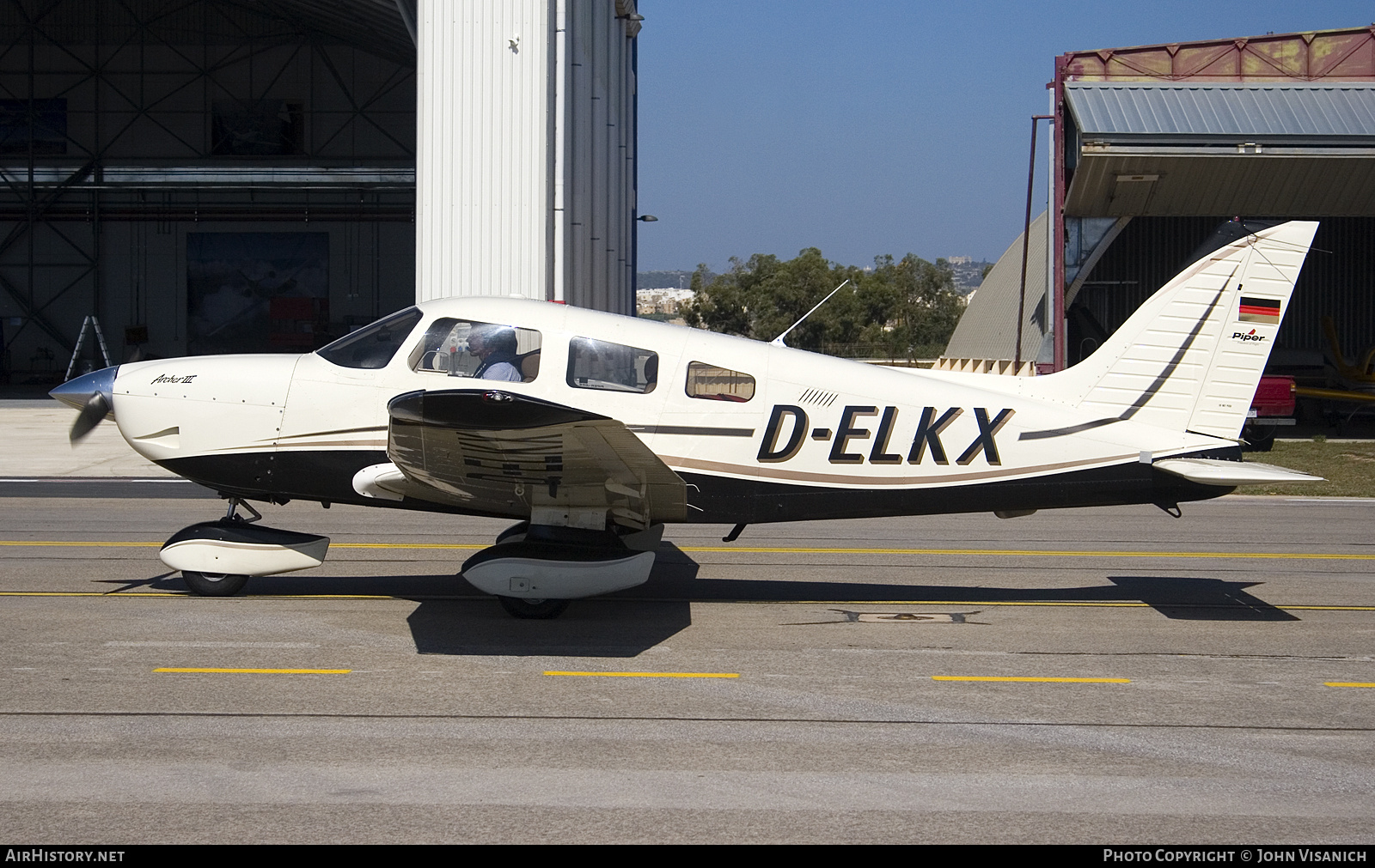 Aircraft Photo of D-ELKX | Piper PA-28-181 Archer III | AirHistory.net #703351