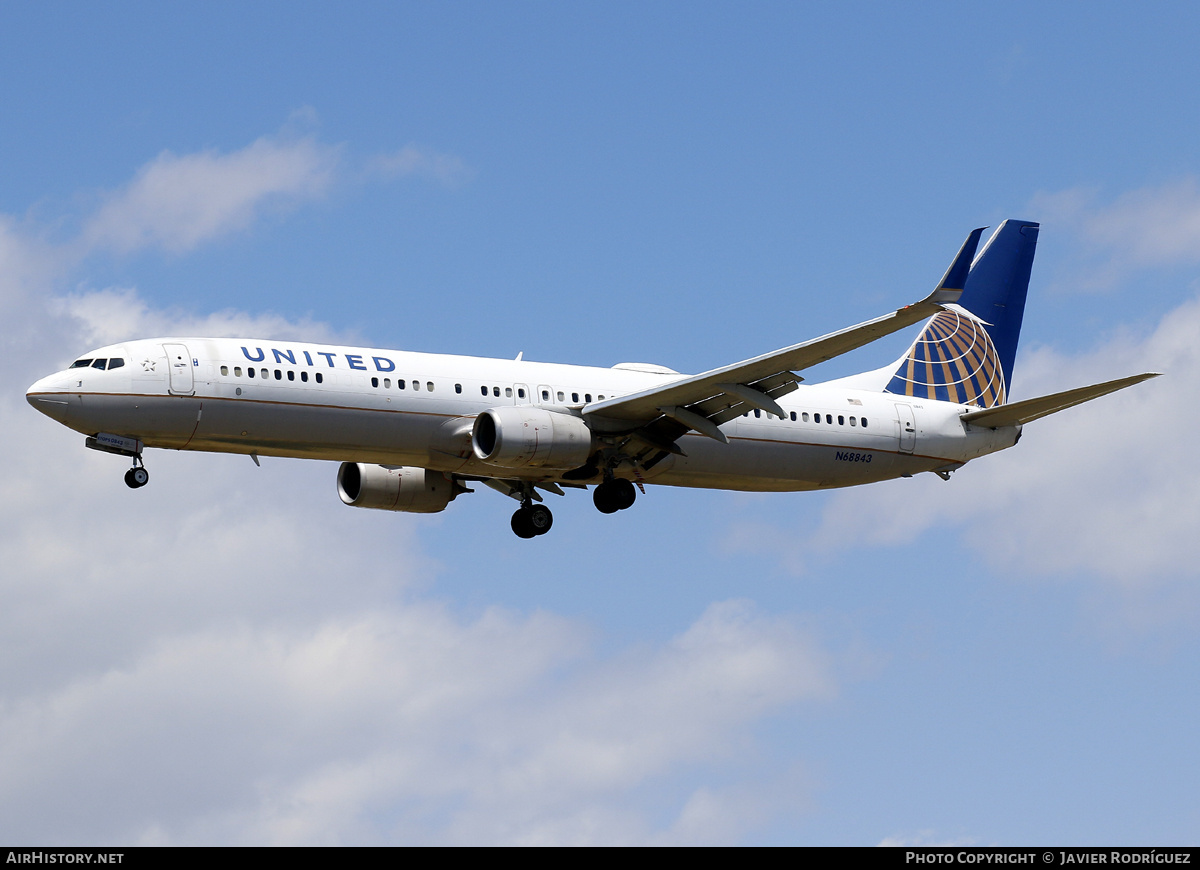 Aircraft Photo of N68843 | Boeing 737-924/ER | United Airlines | AirHistory.net #703377