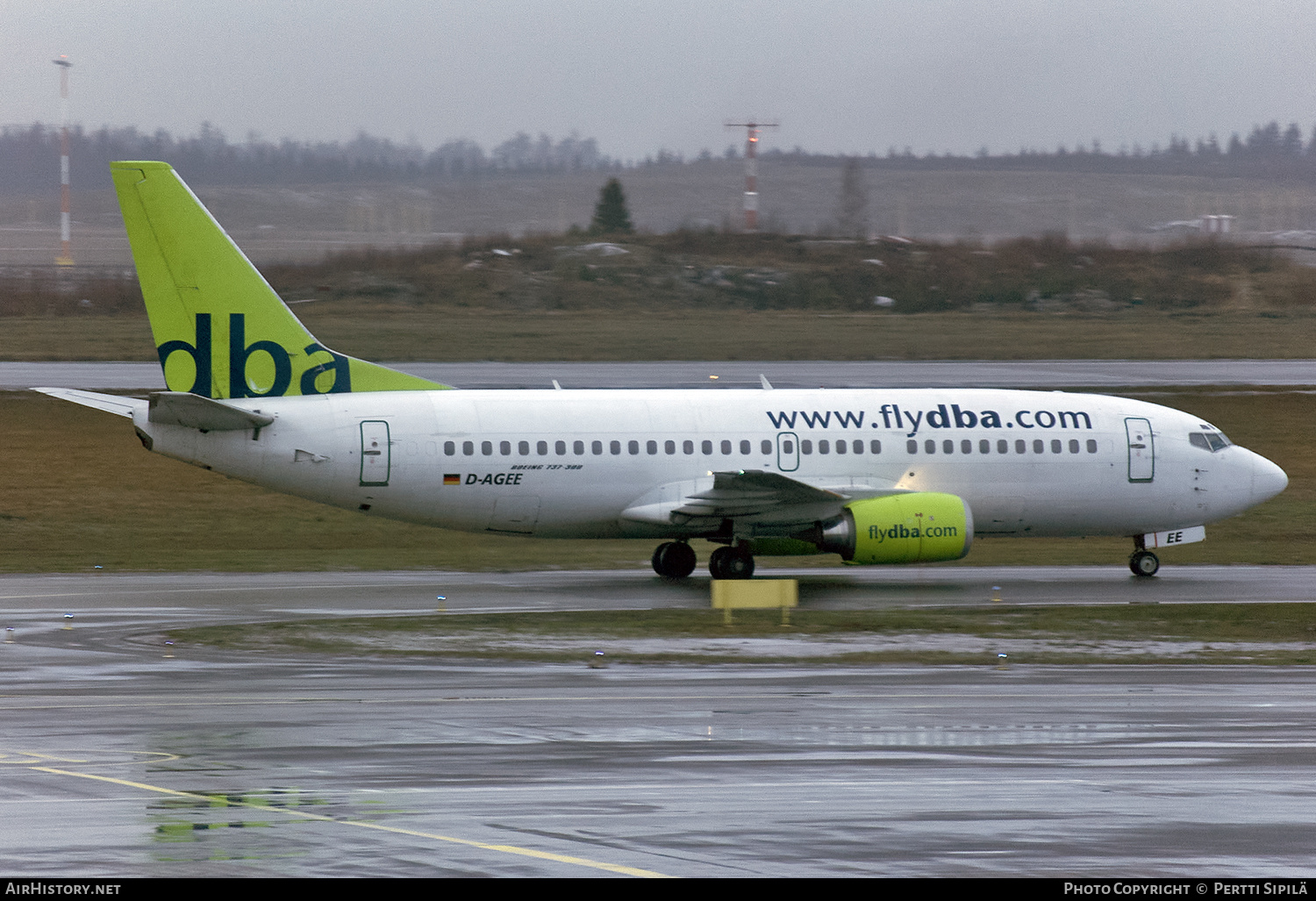 Aircraft Photo of D-AGEE | Boeing 737-35B | DBA - Deutsche BA | AirHistory.net #703417