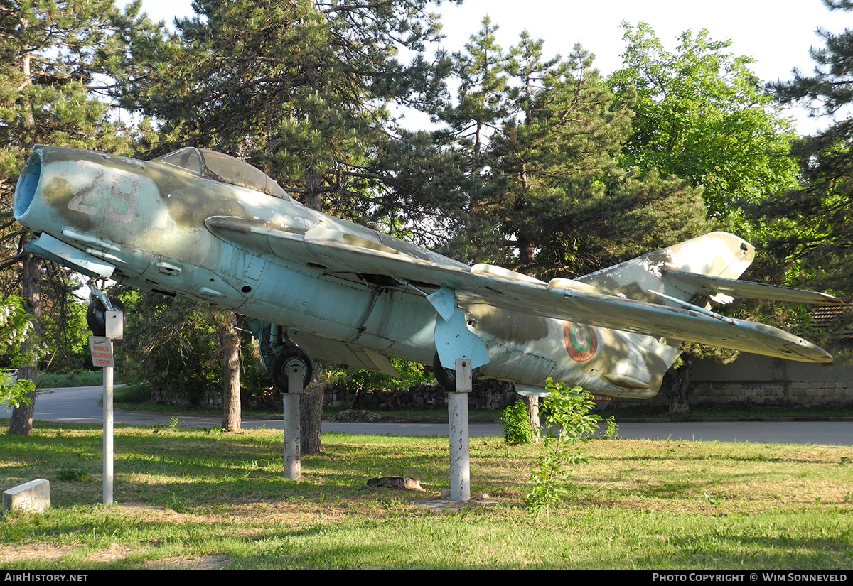 Aircraft Photo of 29 | Mikoyan-Gurevich MiG-17 | Bulgaria - Air Force | AirHistory.net #703470