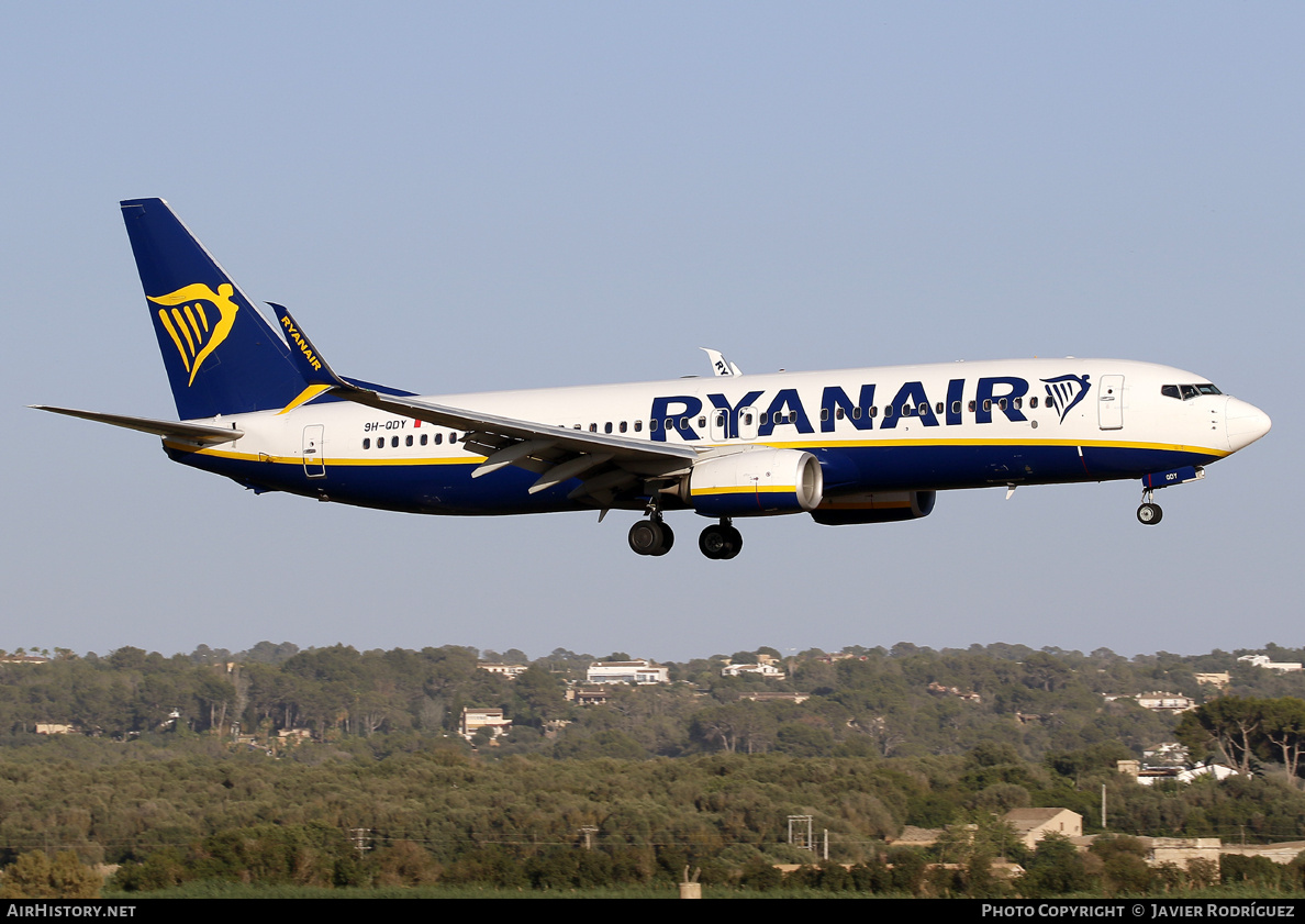 Aircraft Photo of 9H-QDY | Boeing 737-800 | Ryanair | AirHistory.net #703524