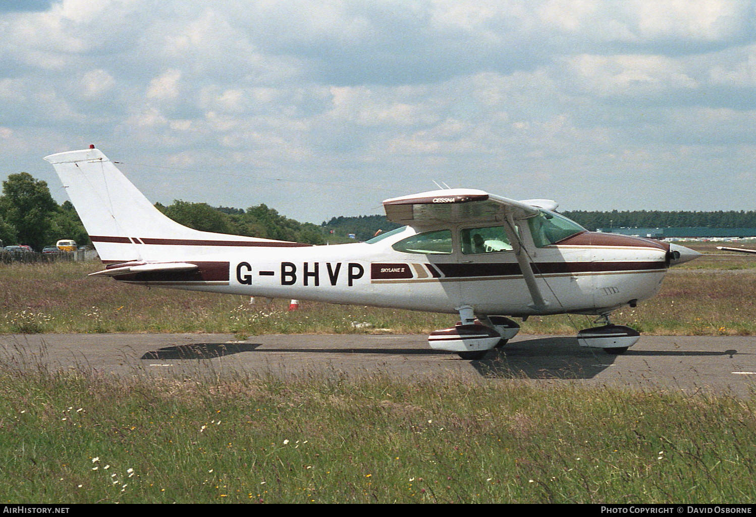 Aircraft Photo of G-BHVP | Cessna 182Q Skylane II | AirHistory.net #703624