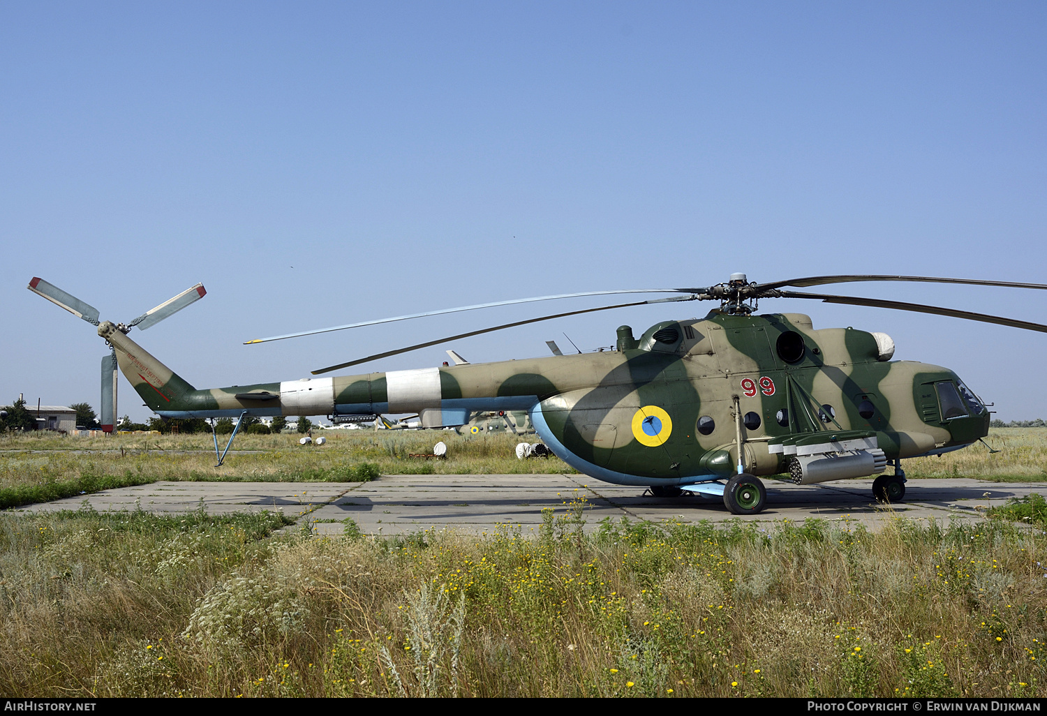 Aircraft Photo of 99 red | Mil Mi-8MT | Ukraine - Army | AirHistory.net #703721