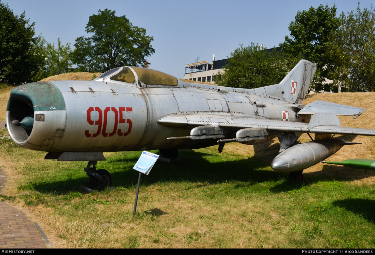 Aircraft Photo of 905 | Mikoyan-Gurevich MiG-19PM | Poland - Air Force | AirHistory.net #703877