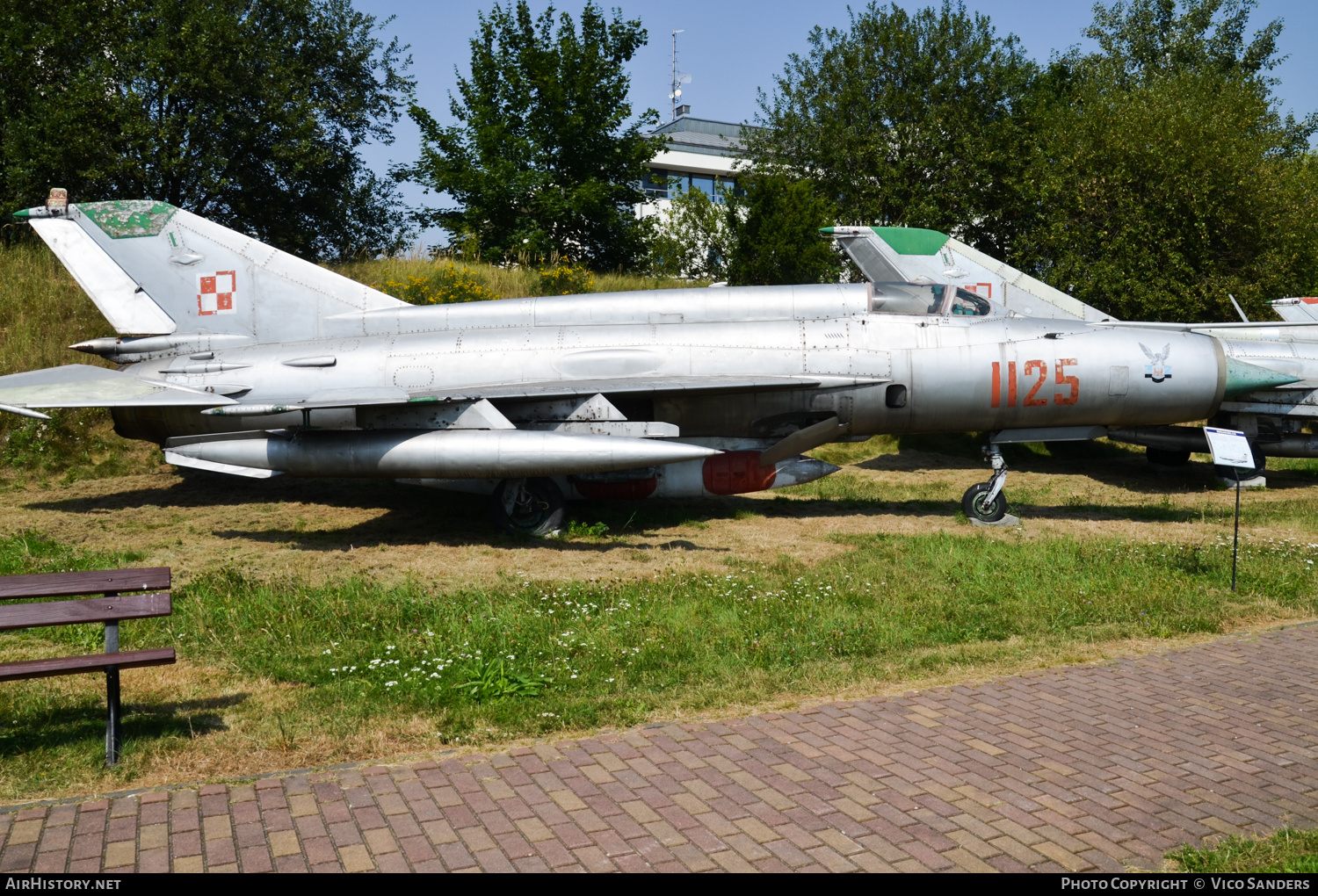 Aircraft Photo of 1125 | Mikoyan-Gurevich MiG-21R | Poland - Air Force | AirHistory.net #703879