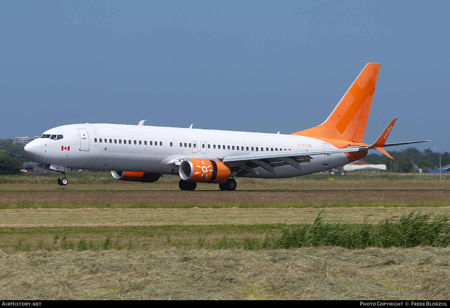 Aircraft Photo of C-FYJD | Boeing 737-8Q8 | Sunwing Airlines | AirHistory.net #704036