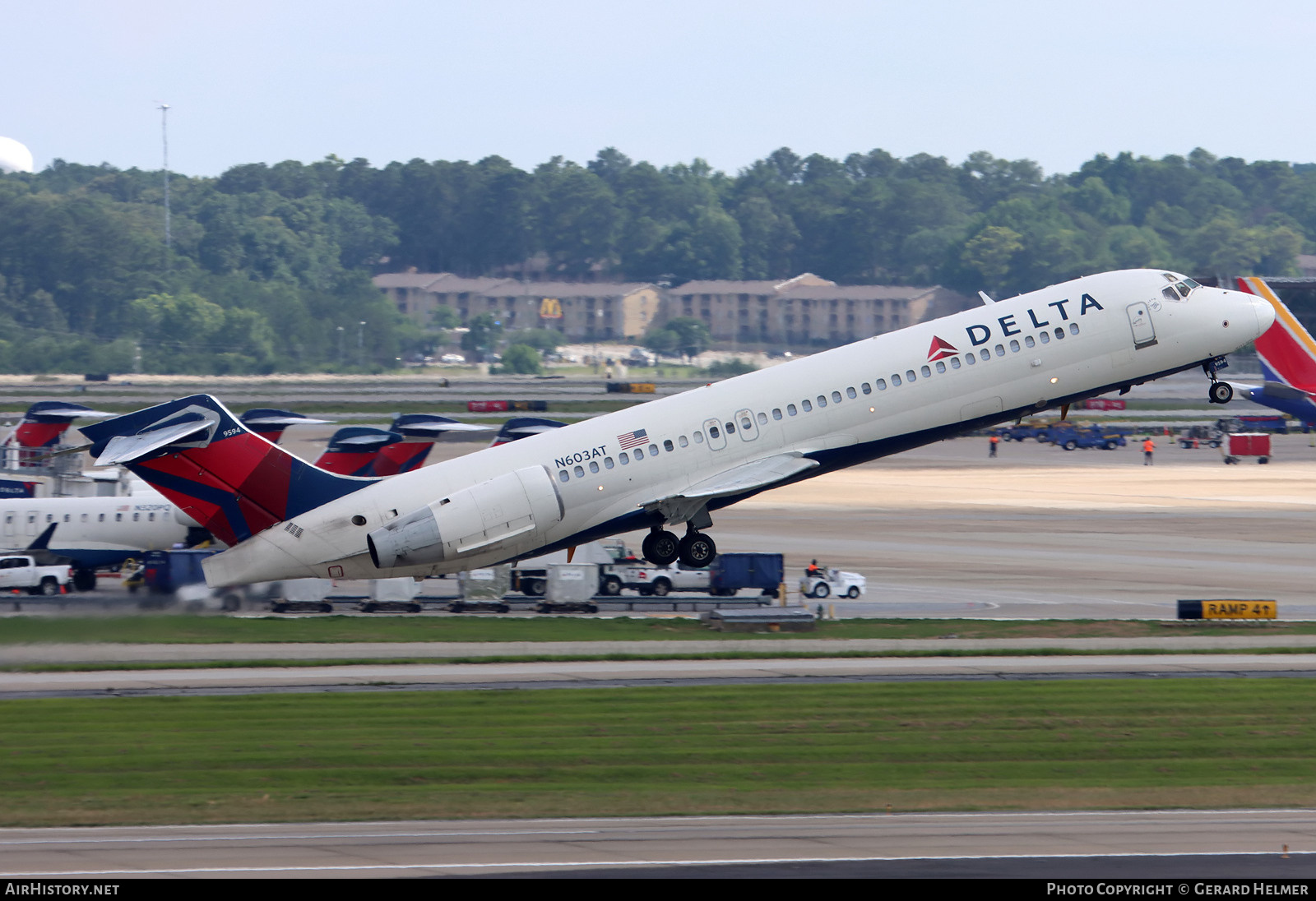 Aircraft Photo of N603AT | Boeing 717-22A | Delta Air Lines | AirHistory.net #704138
