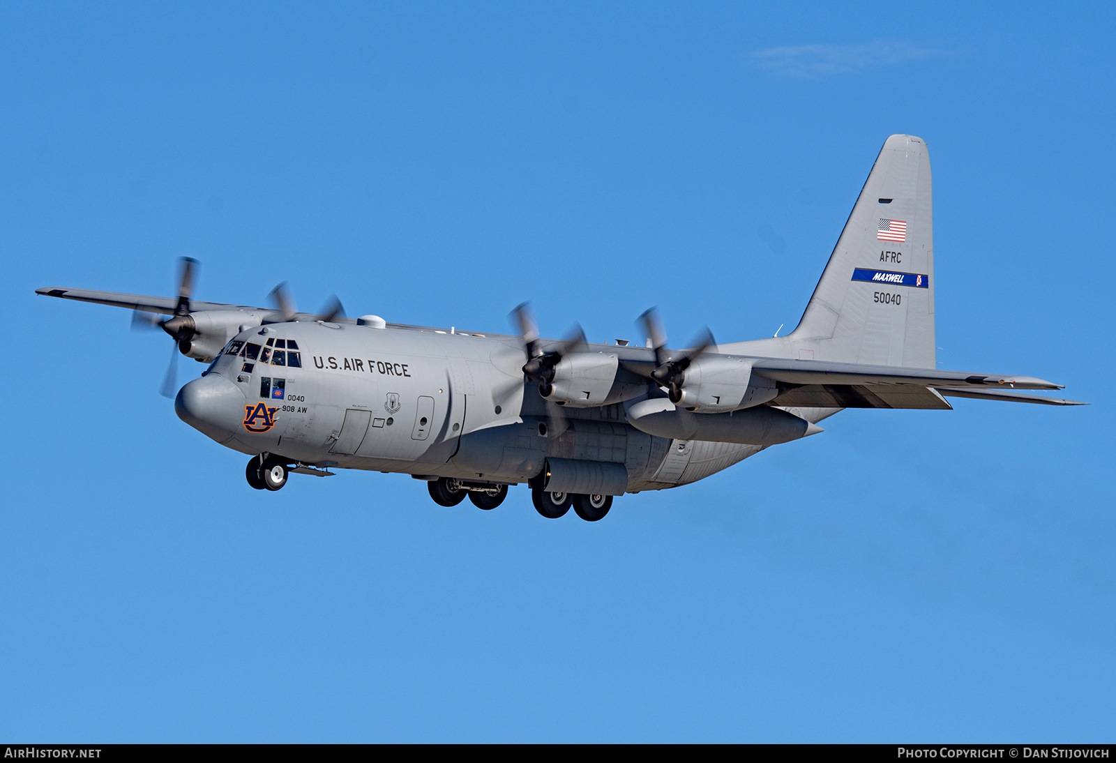 Aircraft Photo of 85-0040 / 50040 | Lockheed C-130H Hercules | USA - Air Force | AirHistory.net #704166
