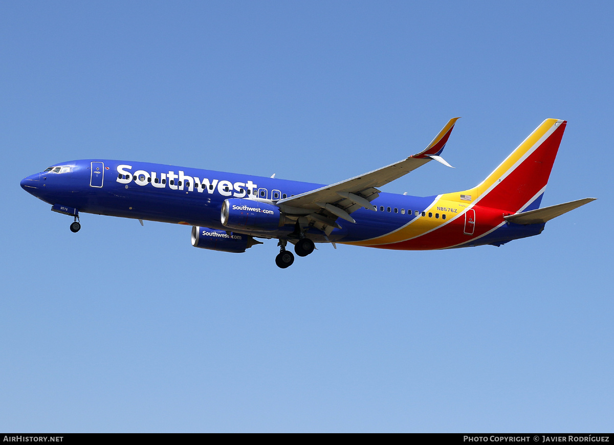 Aircraft Photo of N8576Z | Boeing 737-8H4 | Southwest Airlines | AirHistory.net #704250