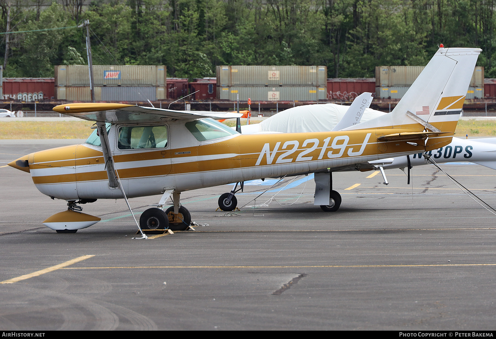 Aircraft Photo of N2219J | Cessna 150G | AirHistory.net #704400