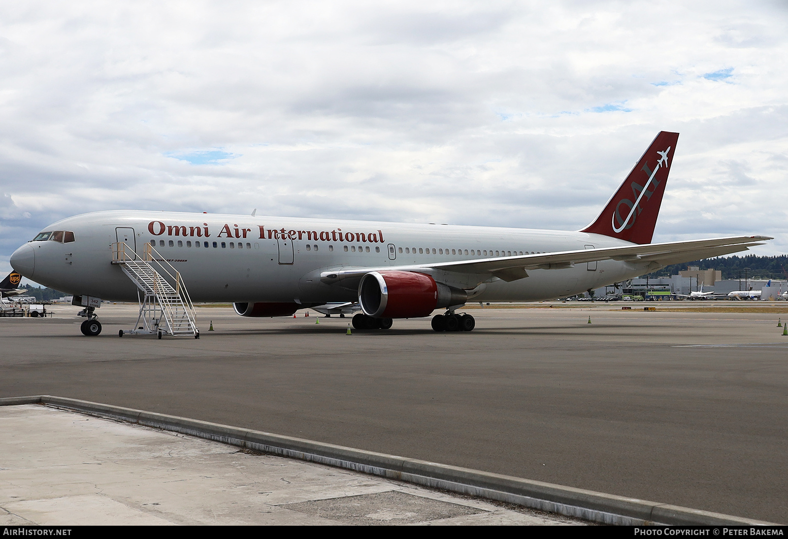 Aircraft Photo of N342AX | Boeing 767-328/ER | Omni Air International - OAI | AirHistory.net #704477