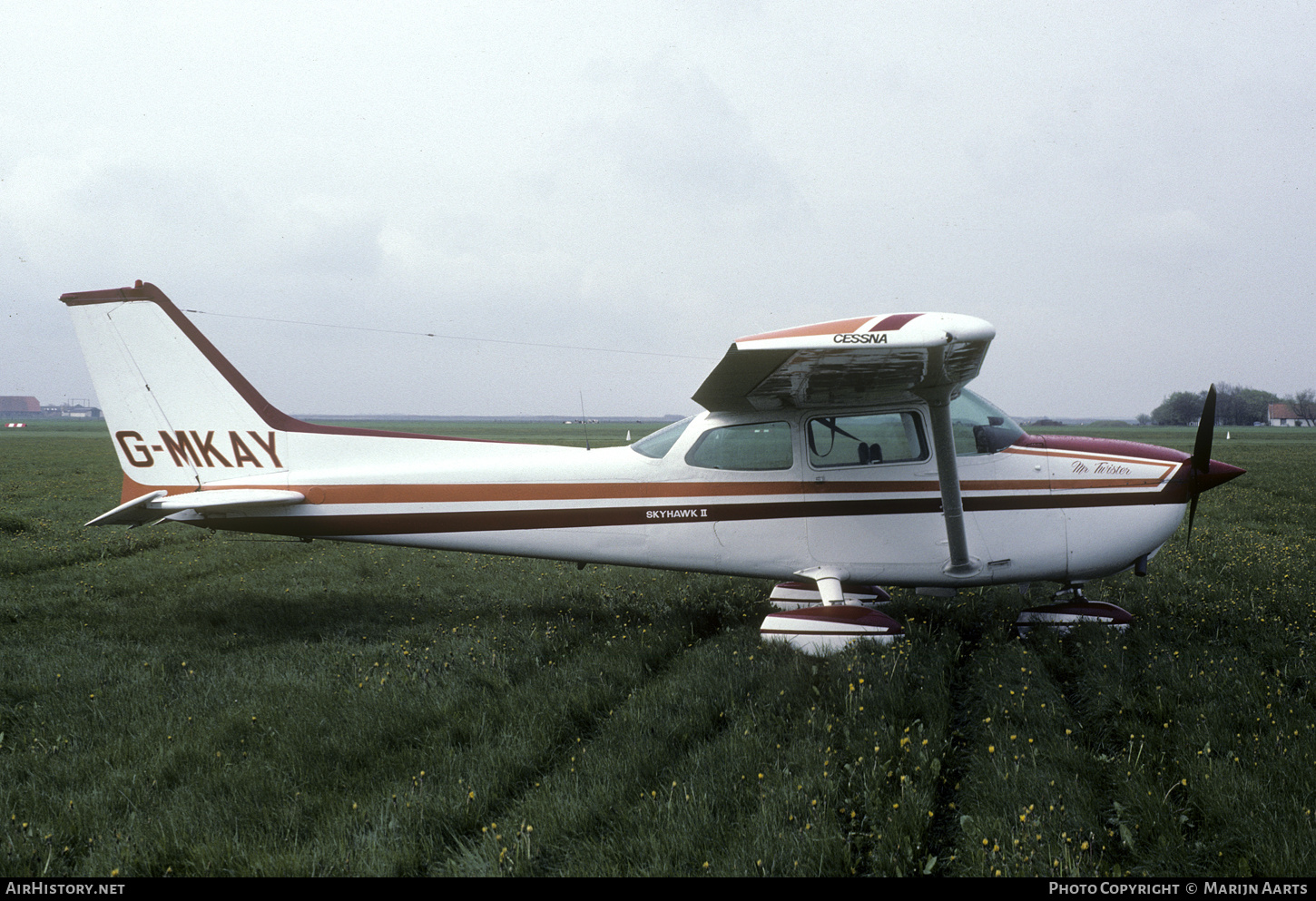 Aircraft Photo of G-MKAY | Cessna 172N Skyhawk II | AirHistory.net #704560