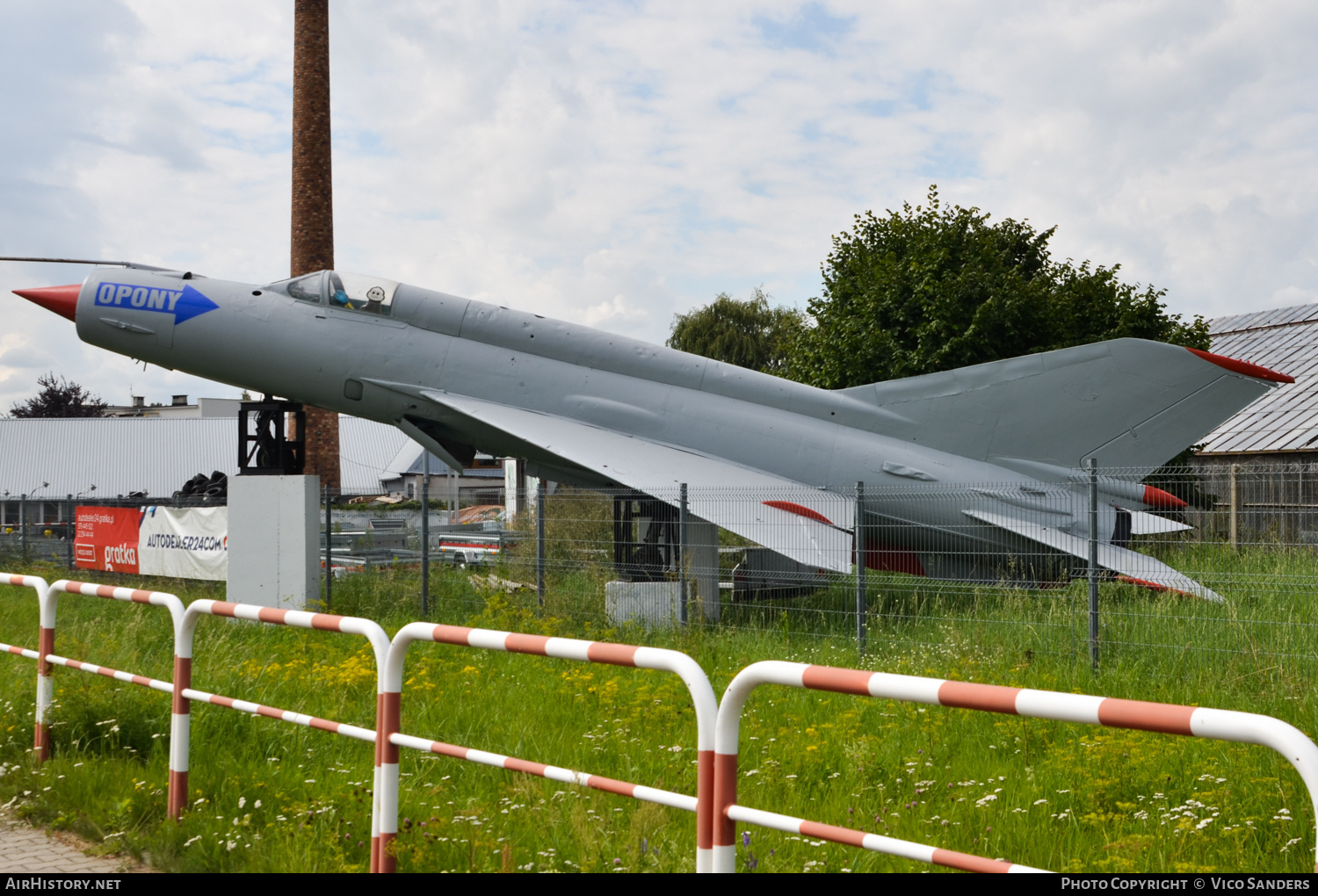 Aircraft Photo of No Reg | Mikoyan-Gurevich MiG-21M | Autodom Opony | AirHistory.net #704714
