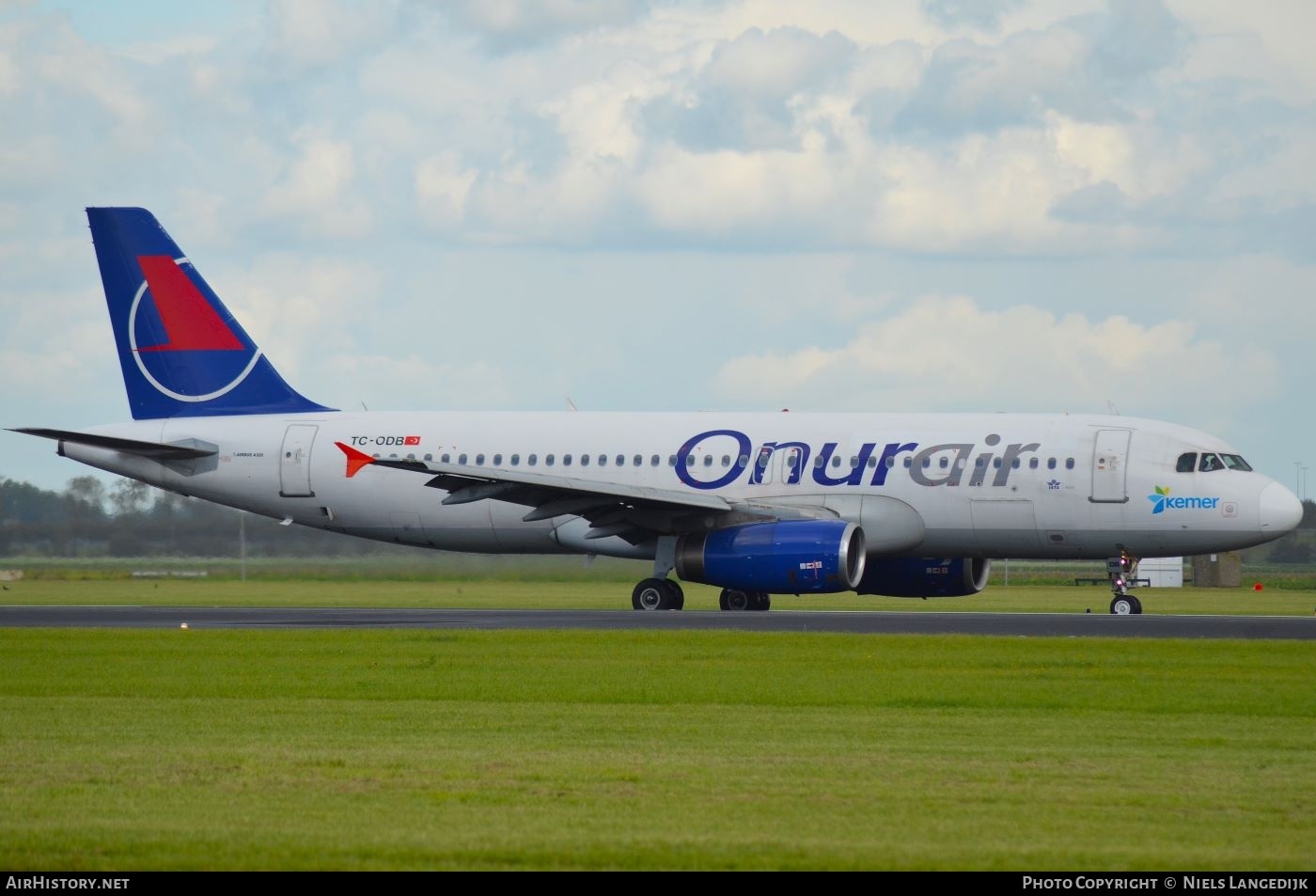Aircraft Photo of TC-ODB | Airbus A320-232 | Onur Air | AirHistory.net #704742