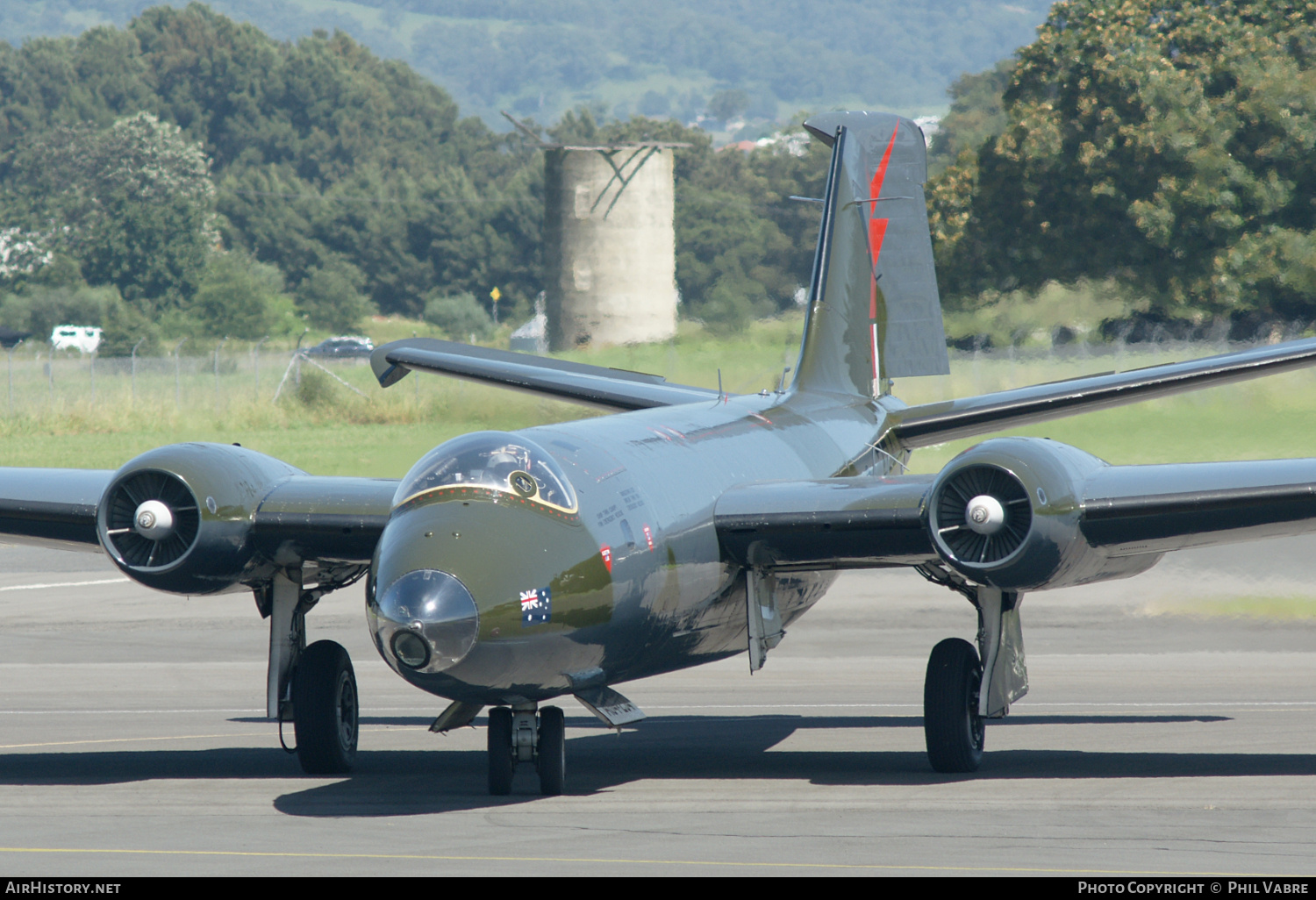 Aircraft Photo of VH-ZSQ / A84-234 | English Electric Canberra TT18 | Australia - Air Force | AirHistory.net #704757