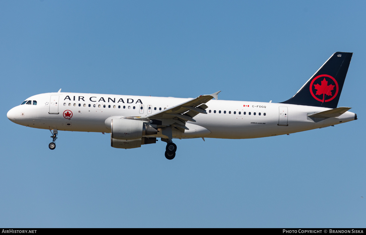Aircraft Photo of C-FDGQ | Airbus A320-214 | Air Canada | AirHistory.net #704773