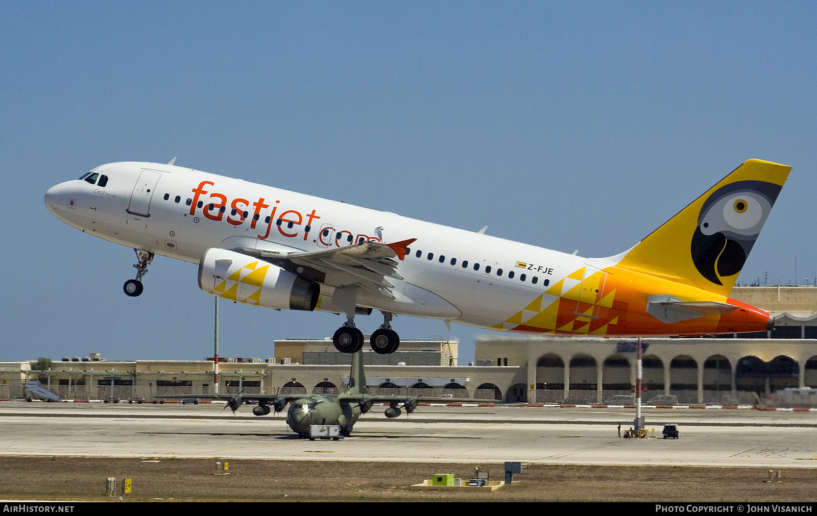 Aircraft Photo of Z-FJE | Airbus A319-131 | Fastjet | AirHistory.net #704820