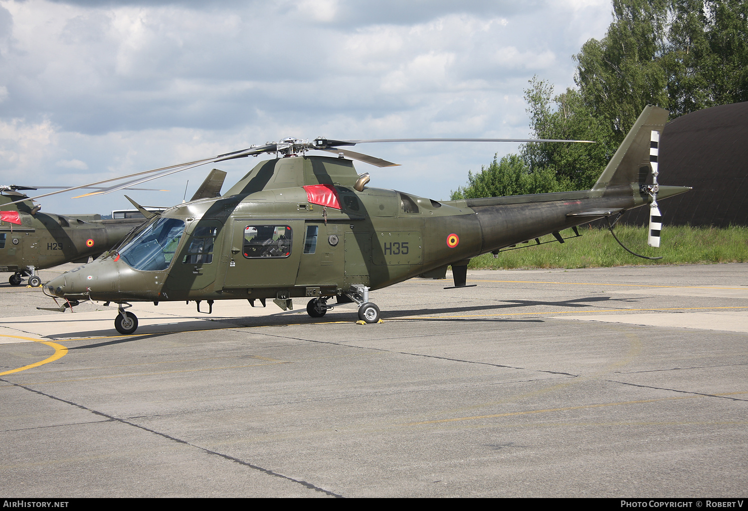 Aircraft Photo of H35 | Agusta A-109BA | Belgium - Air Force | AirHistory.net #704822