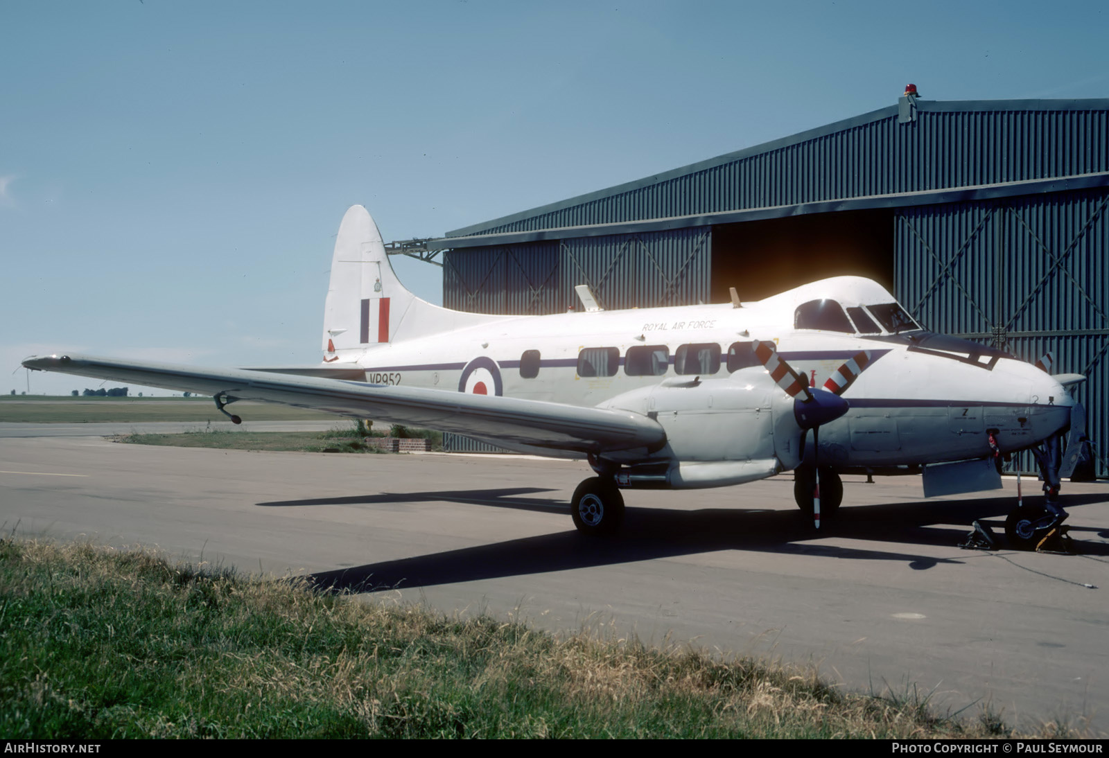 Aircraft Photo of VP952 | De Havilland D.H. 104 Devon C2/2 | UK - Air Force | AirHistory.net #704835