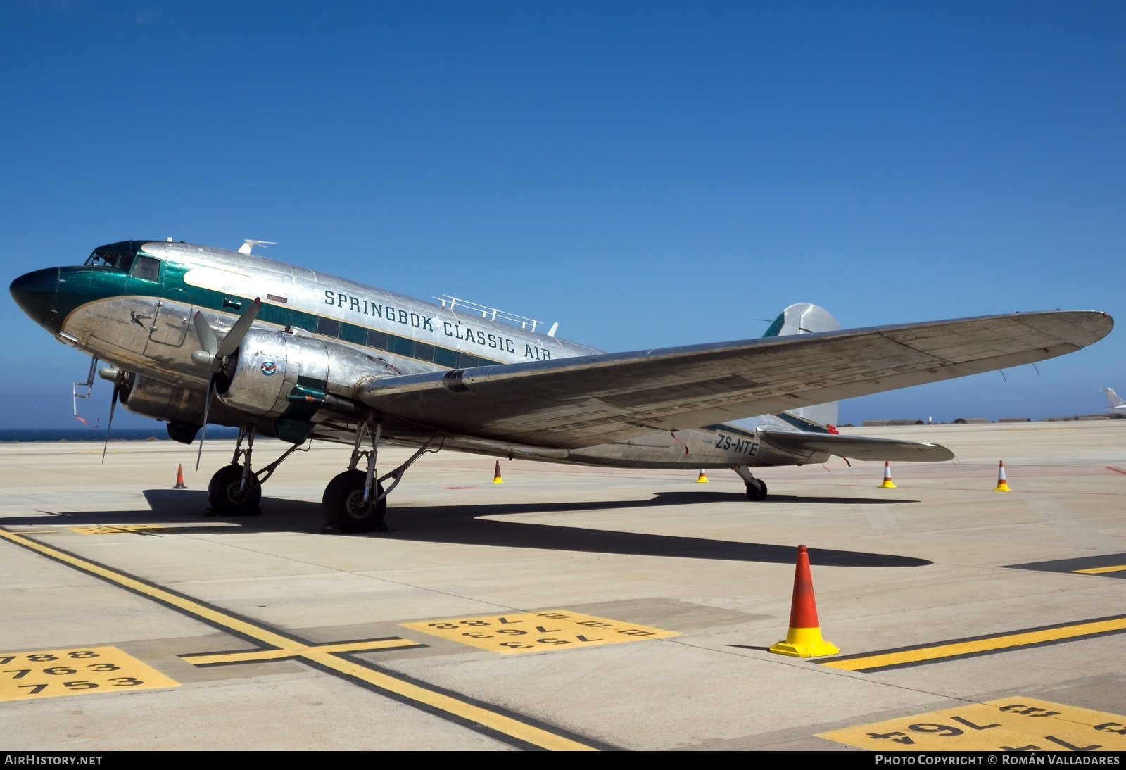 Aircraft Photo of ZS-NTE | Douglas C-47A Skytrain | Springbok Classic Air | AirHistory.net #704901