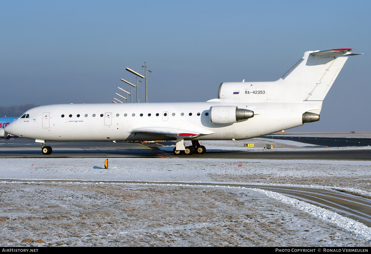 Aircraft Photo of RA-42353 | Yakovlev Yak-42D | Grozny Avia | AirHistory.net #705037