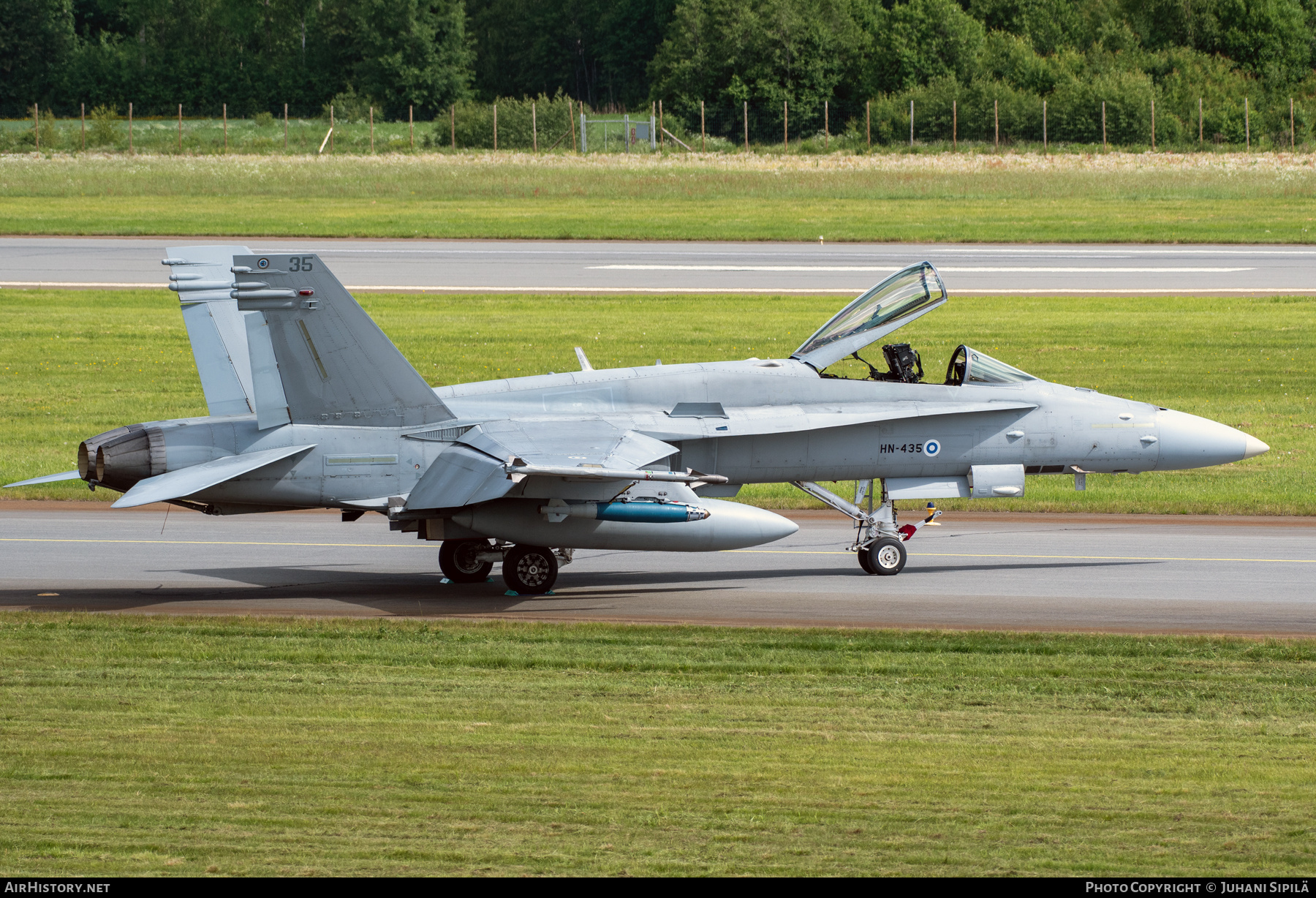 Aircraft Photo of HN-435 | McDonnell Douglas F/A-18C Hornet | Finland - Air Force | AirHistory.net #705116