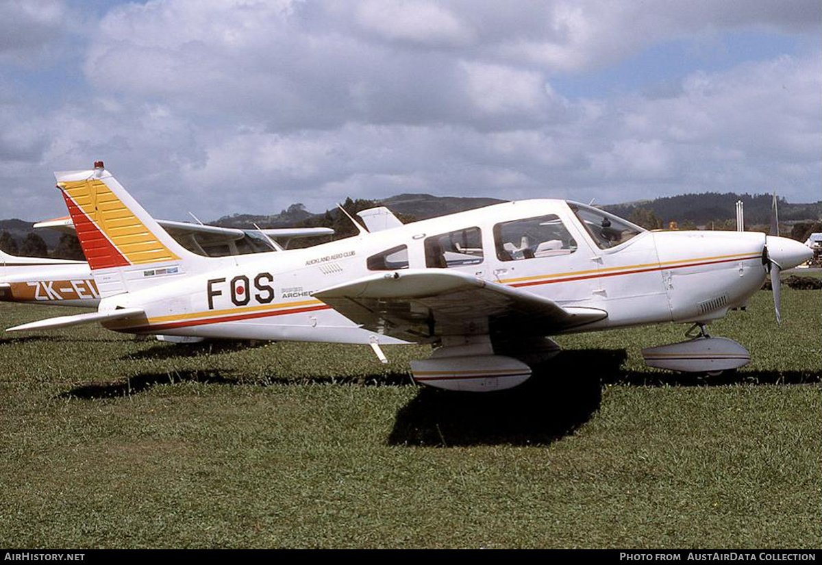 Aircraft Photo of ZK-FOS / FOS | Piper PA-28-181 Archer II | Auckland Aero Club | AirHistory.net #705144