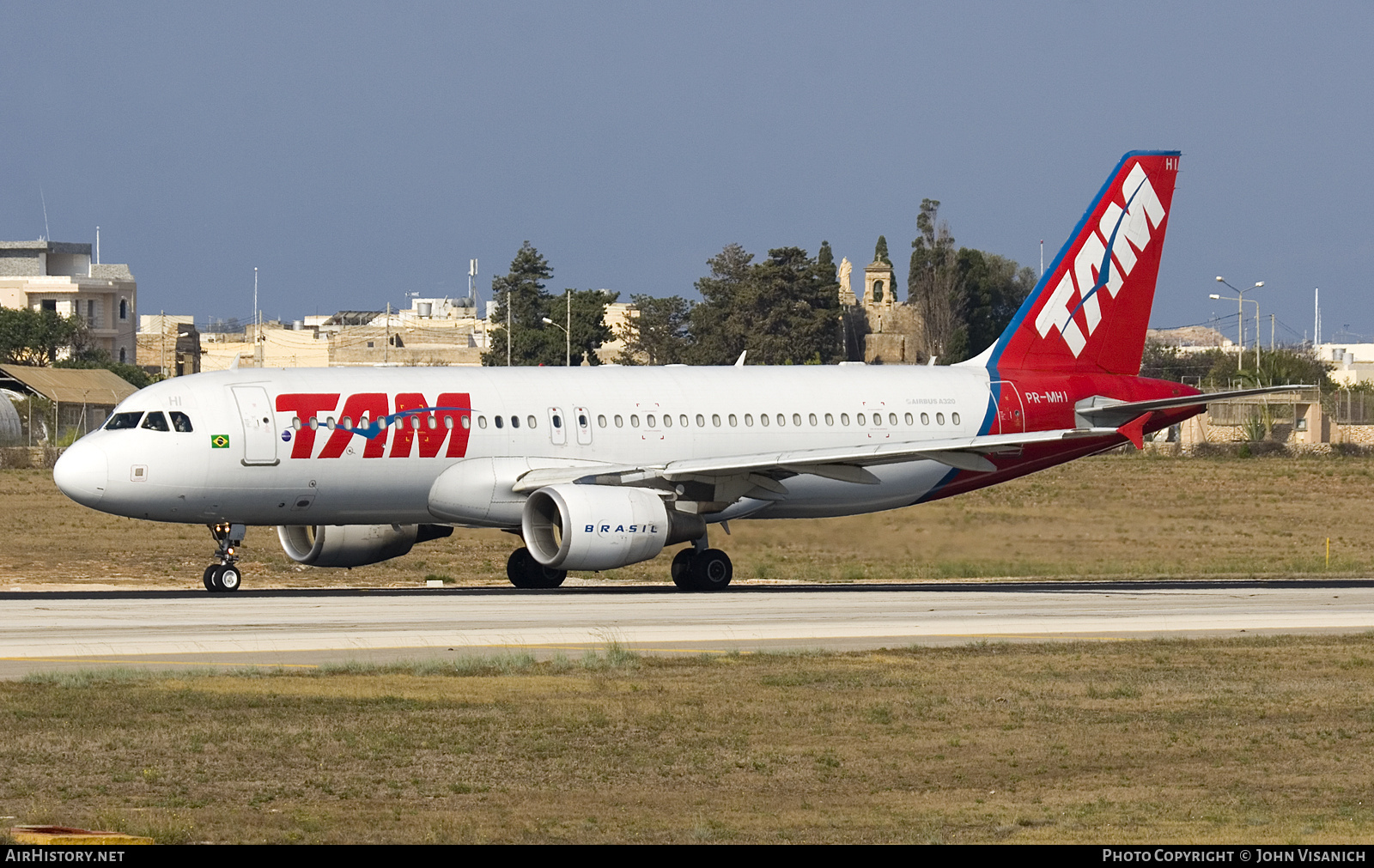 Aircraft Photo of PR-MHI | Airbus A320-214 | TAM Linhas Aéreas | AirHistory.net #705167